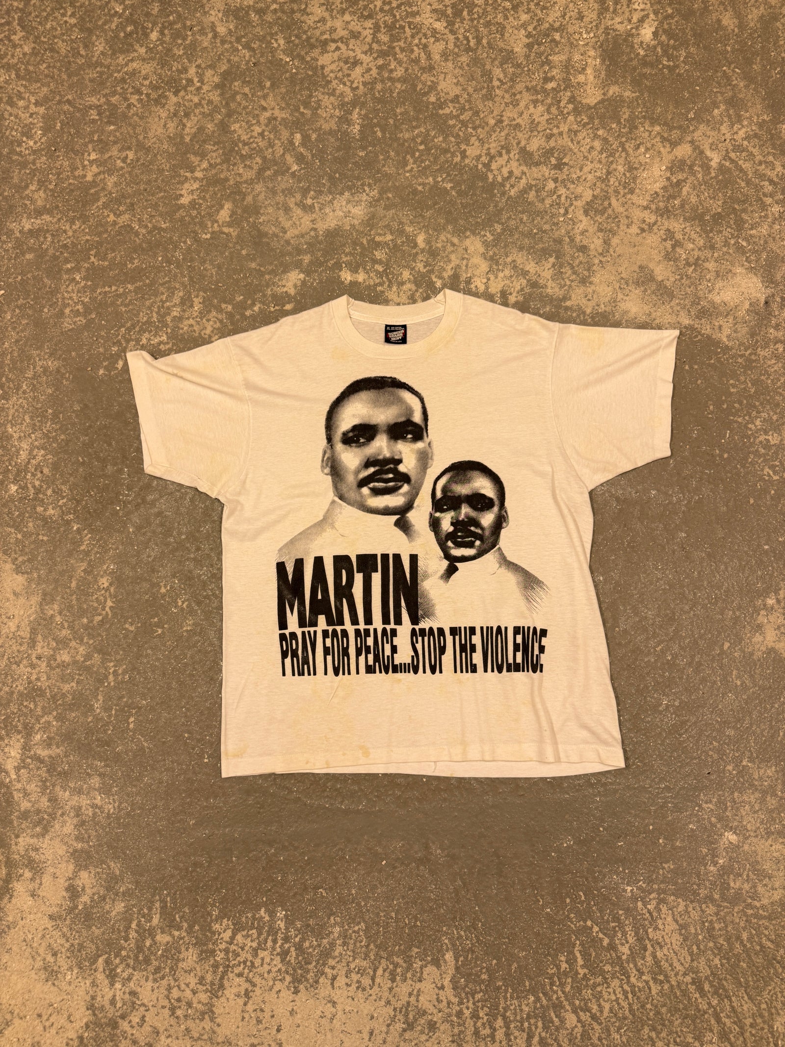 Vintage MLK Pray for peace t-shirt (XL)