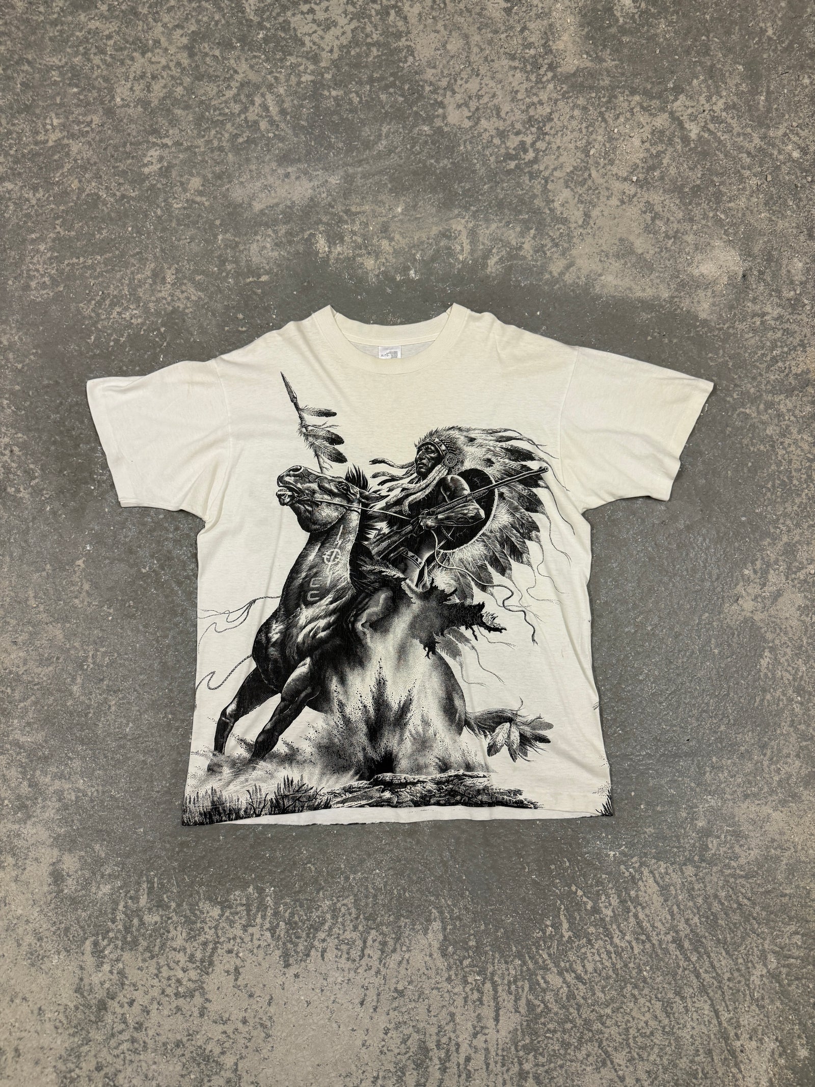 Vintage Native American T-shirt (XL)