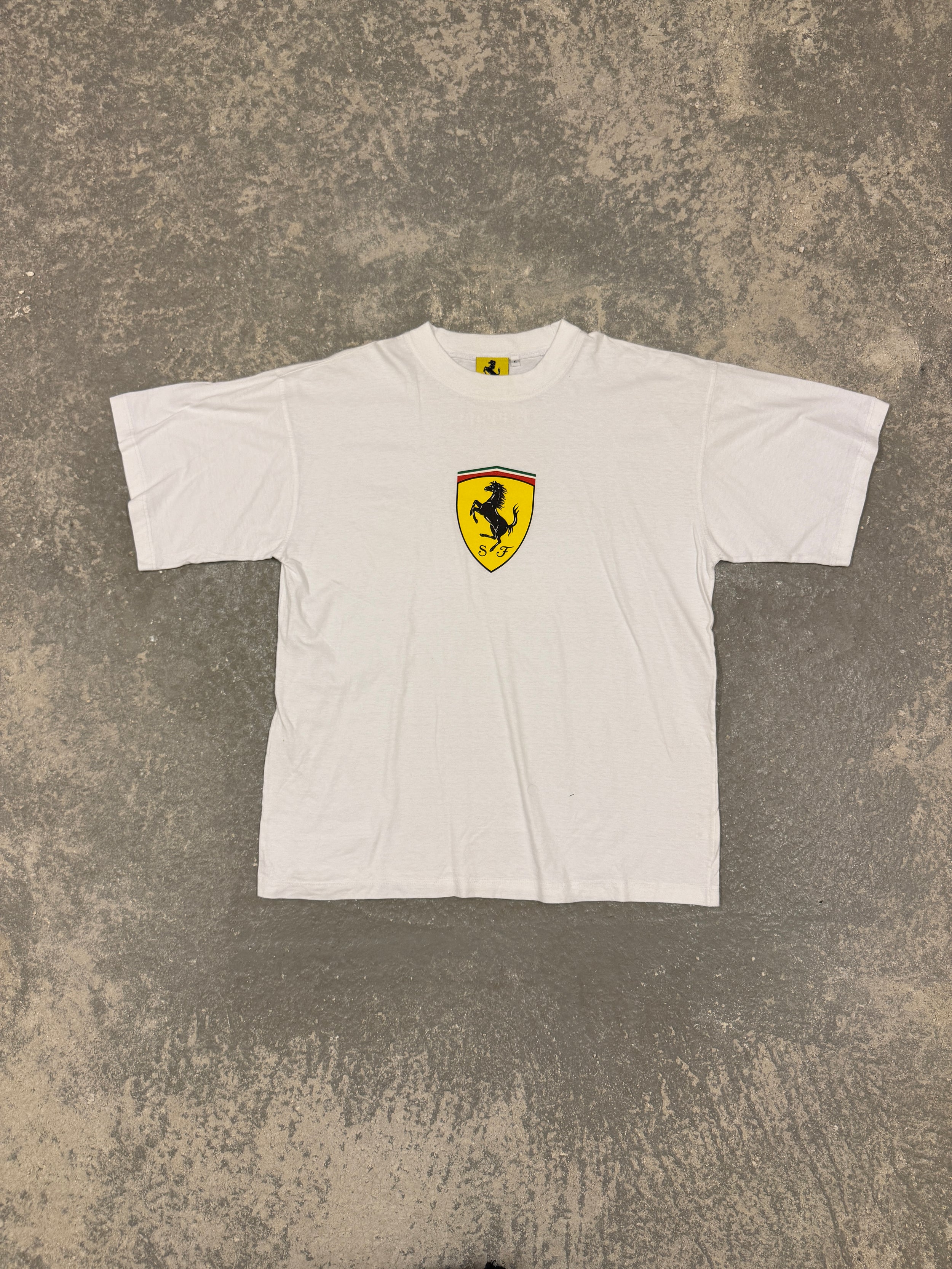 Vintage Ferrari T-shirt (XL)