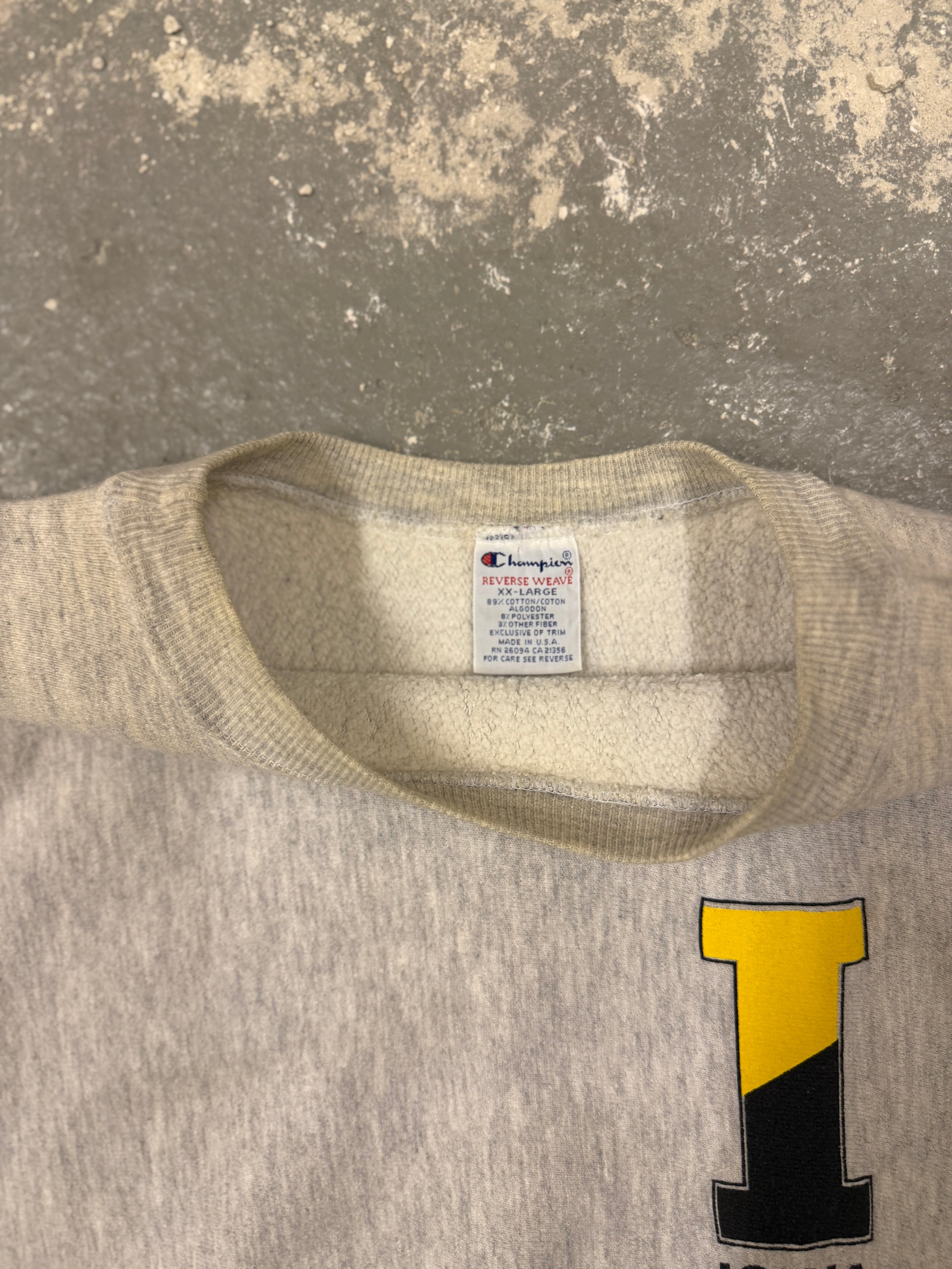 Vintage Champion Iowa sweatshirt (XXL)