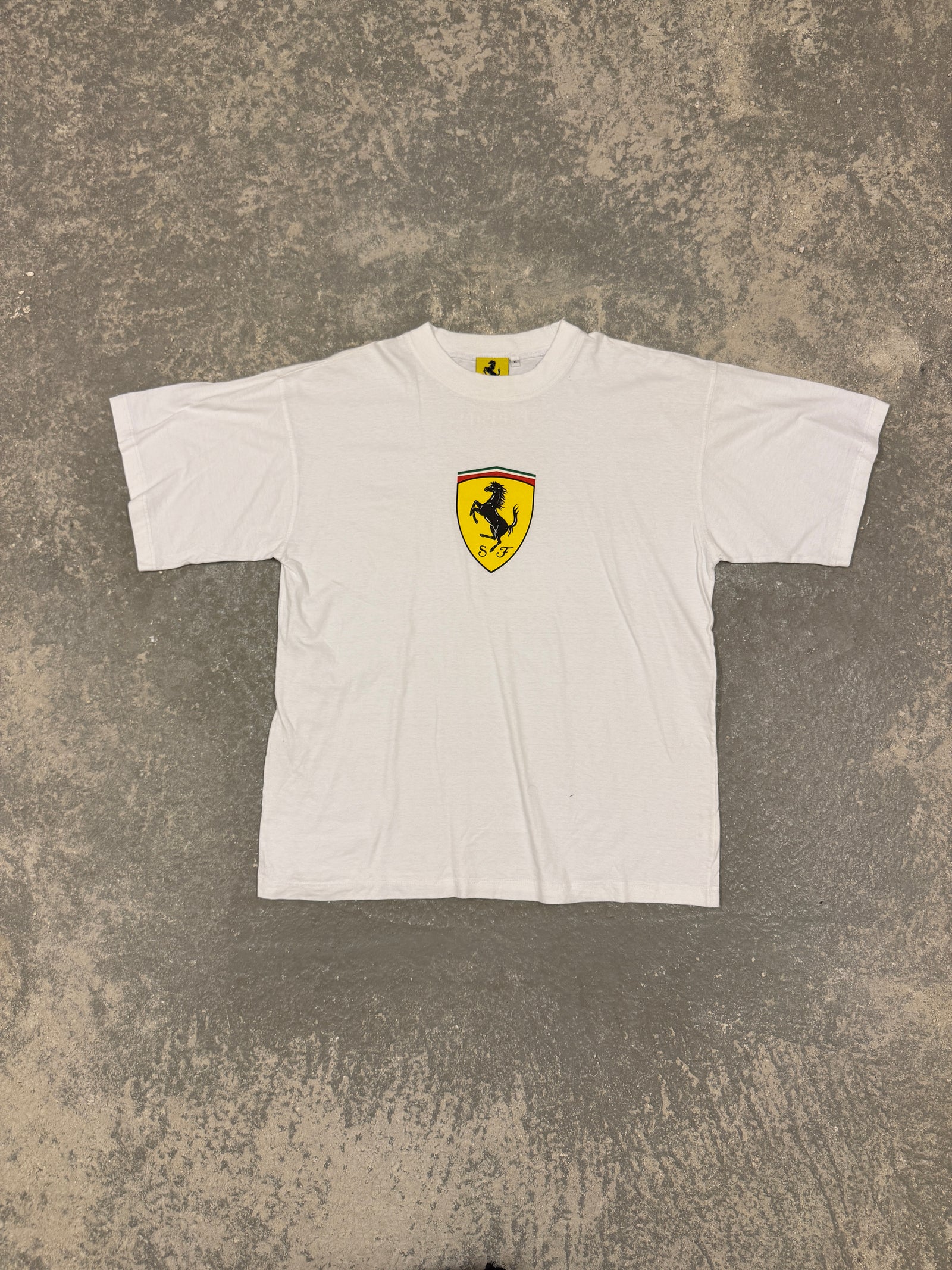 Vintage Ferrari T-shirt (XL)