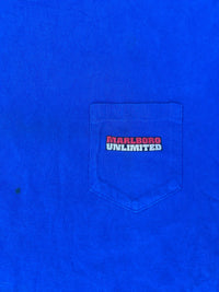 Marlboro Unlimited blue pocket logo detail