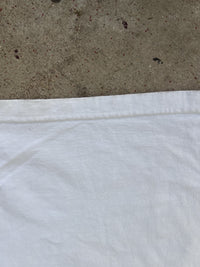 Vintage T-shirt hem stitch detail