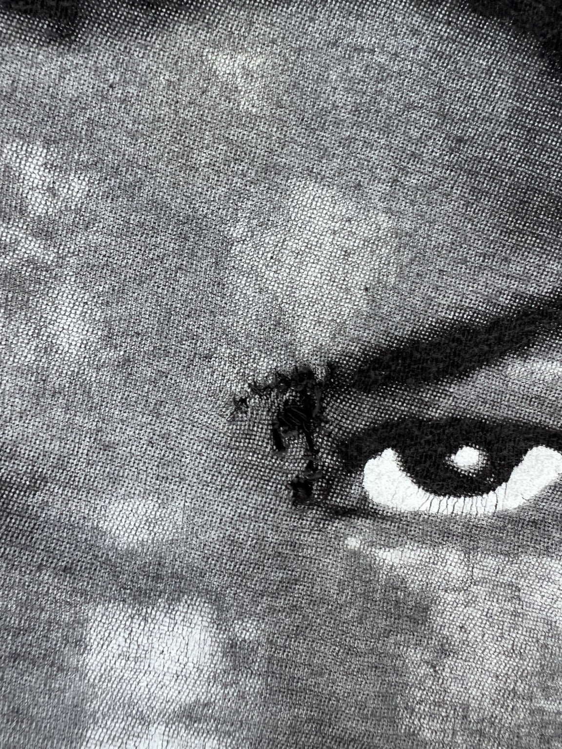 Graphic hole condition detail
